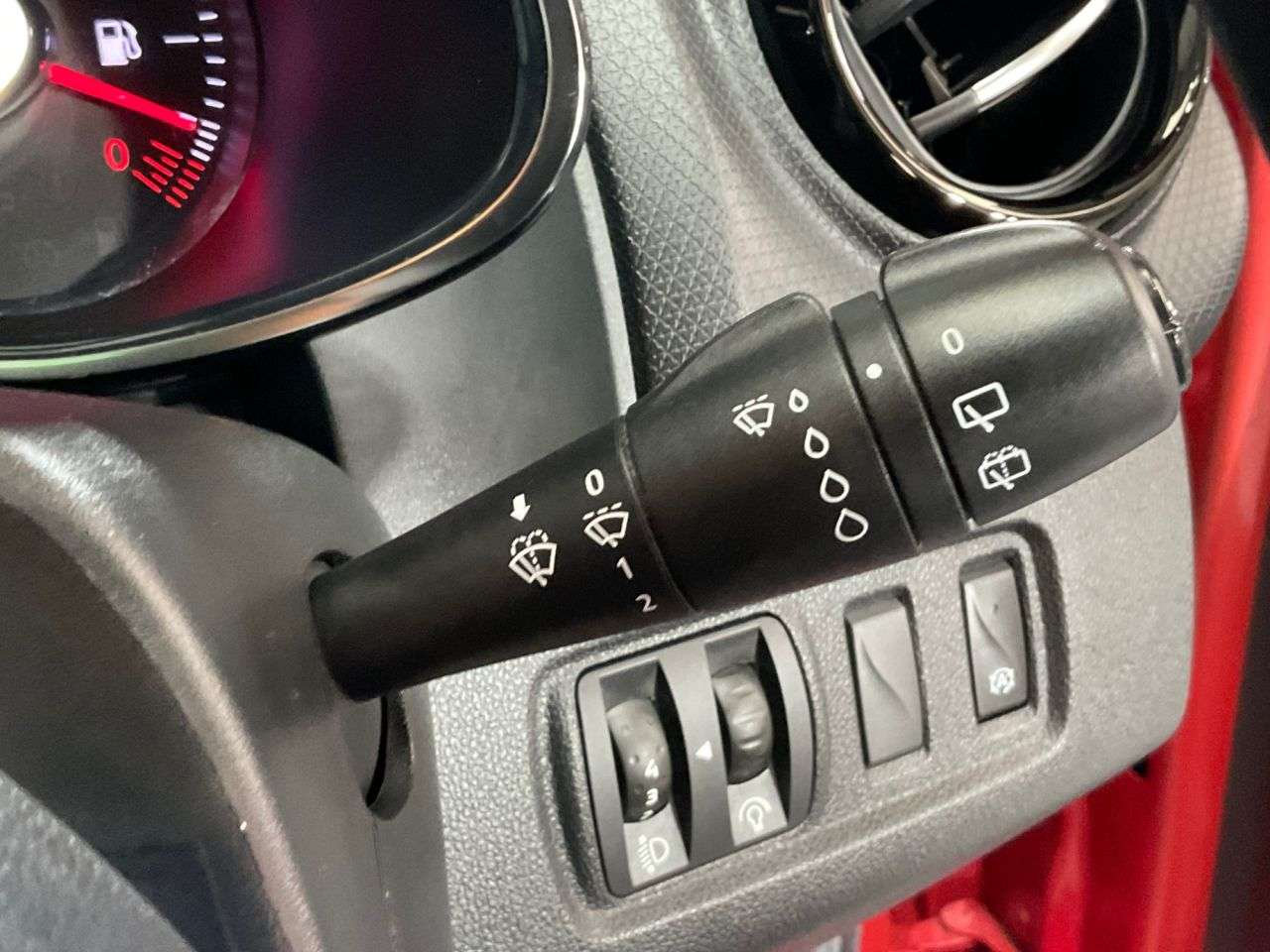 2018 RENAULT CLIO 2018 RENAULT CLIO