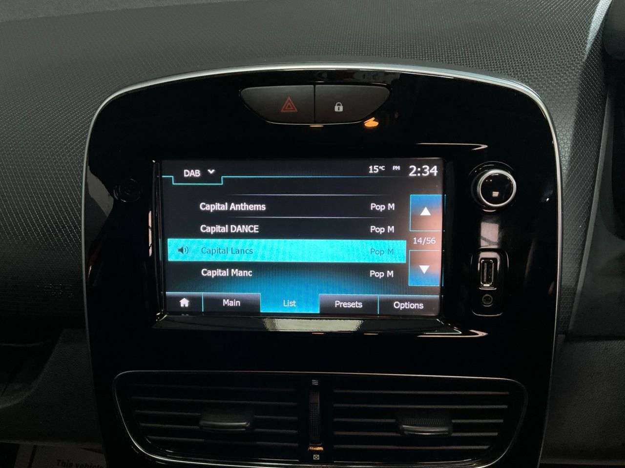 2018 RENAULT CLIO 2018 RENAULT CLIO