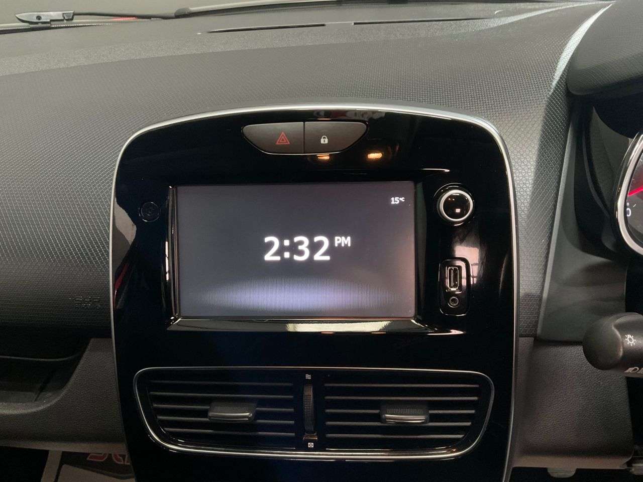 2018 RENAULT CLIO 2018 RENAULT CLIO