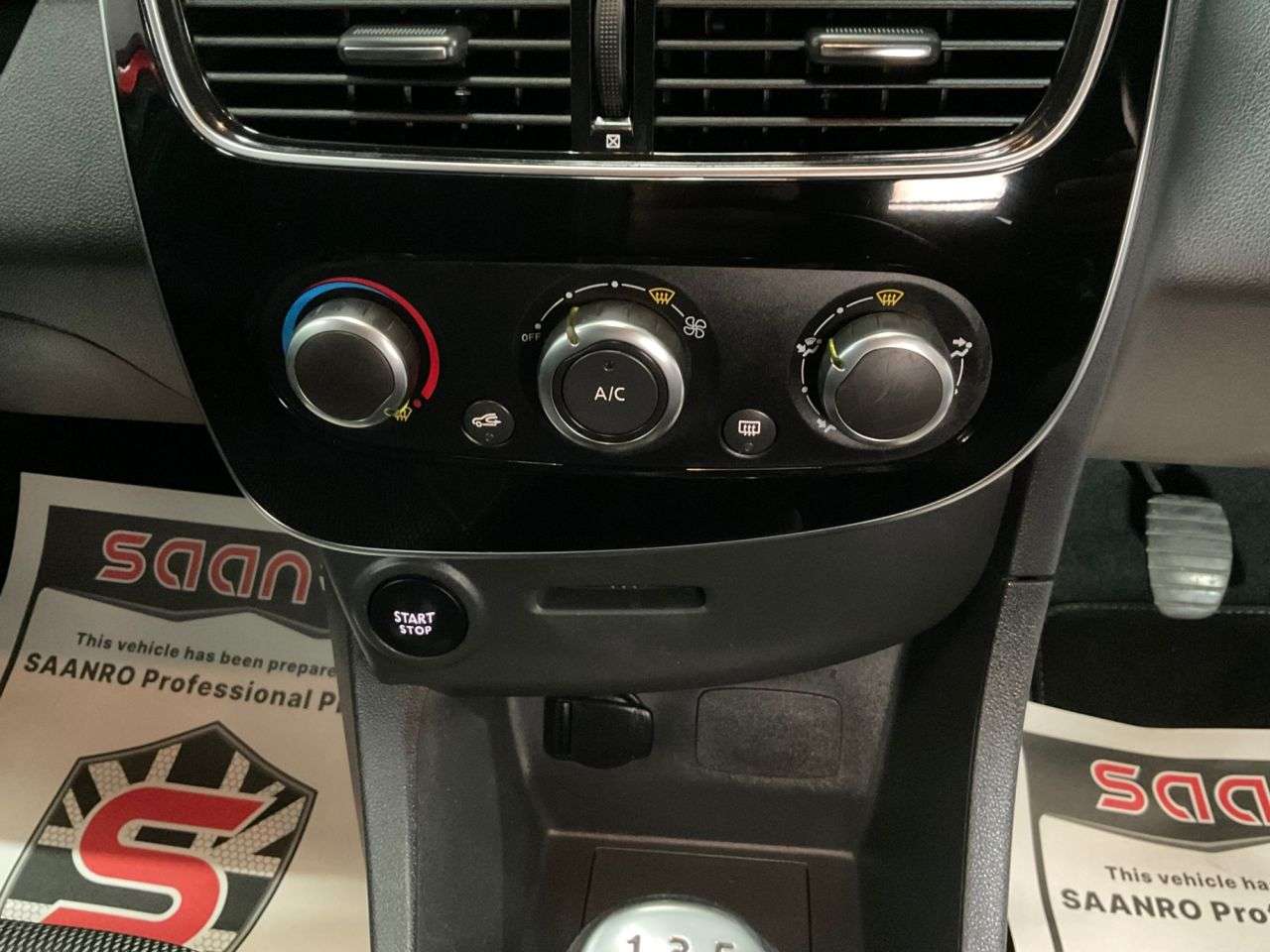 2018 RENAULT CLIO 2018 RENAULT CLIO