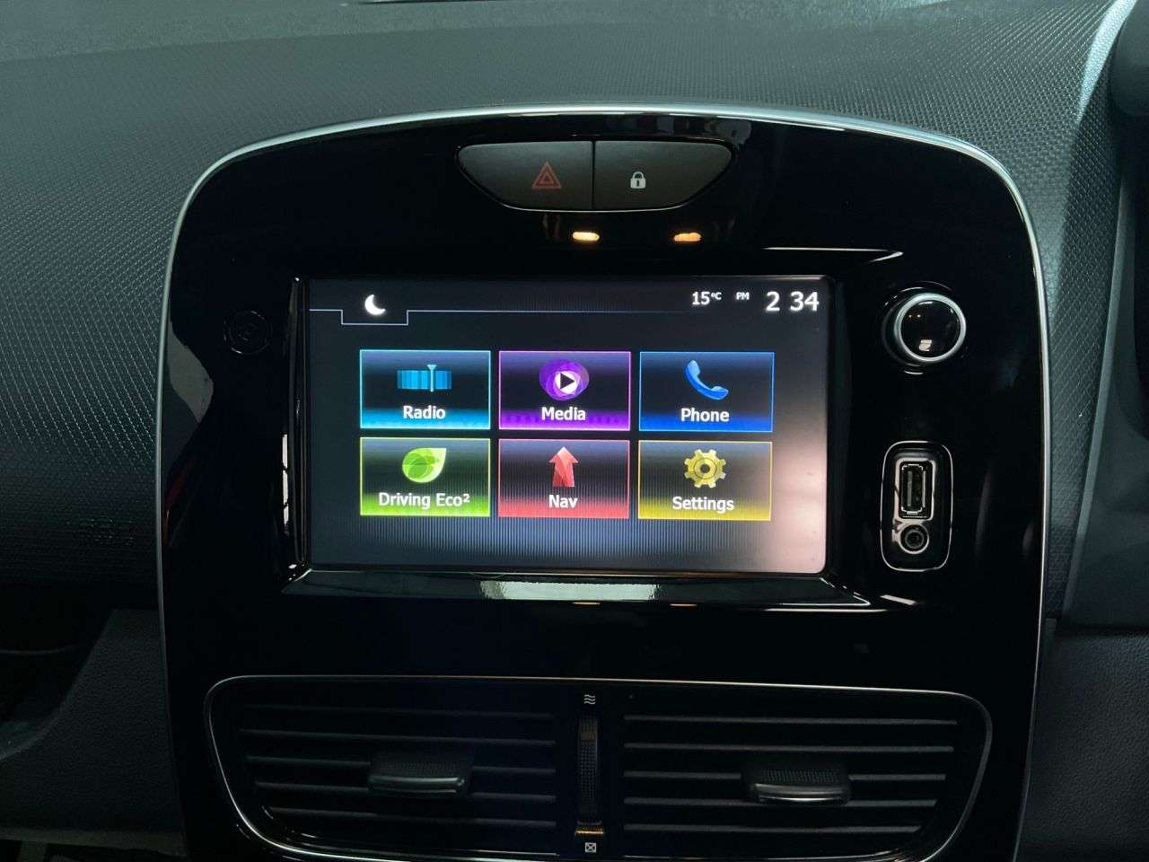 2018 RENAULT CLIO 2018 RENAULT CLIO