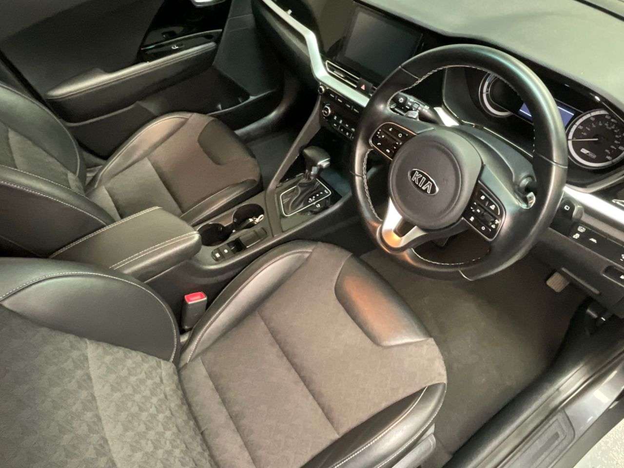 2020 KIA NIRO 2020 KIA NIRO