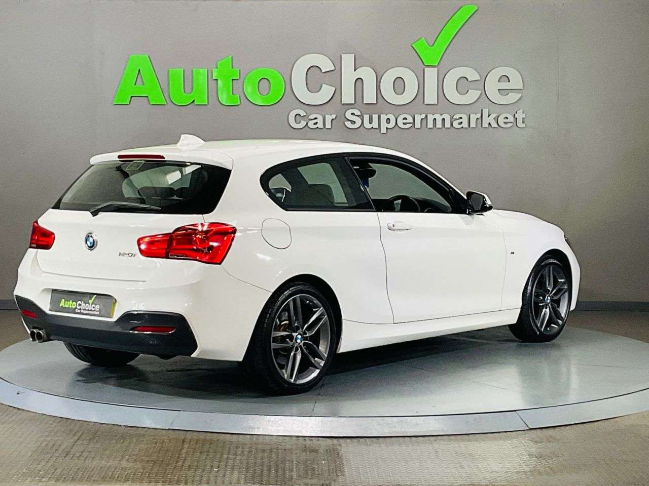 2018 BMW 1 SERIES 2018 BMW 1 SERIES