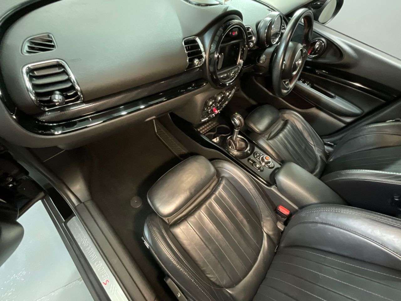 2018 MINI CLUBMAN 2018 MINI CLUBMAN