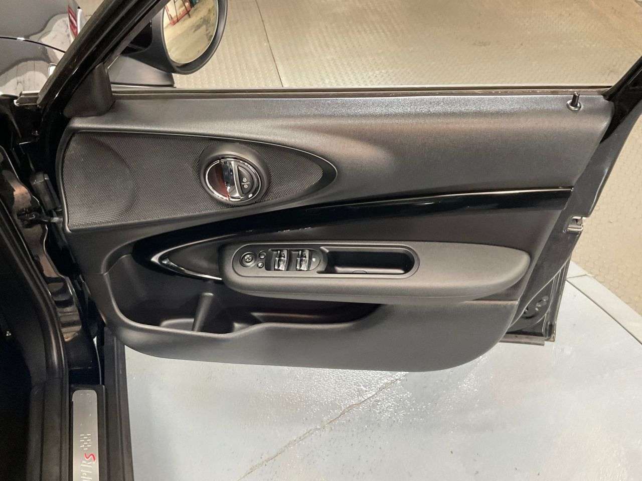 2018 MINI CLUBMAN 2018 MINI CLUBMAN