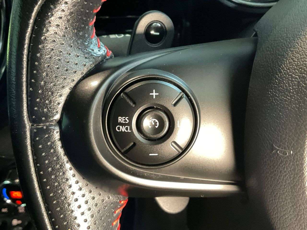 2018 MINI CLUBMAN 2018 MINI CLUBMAN