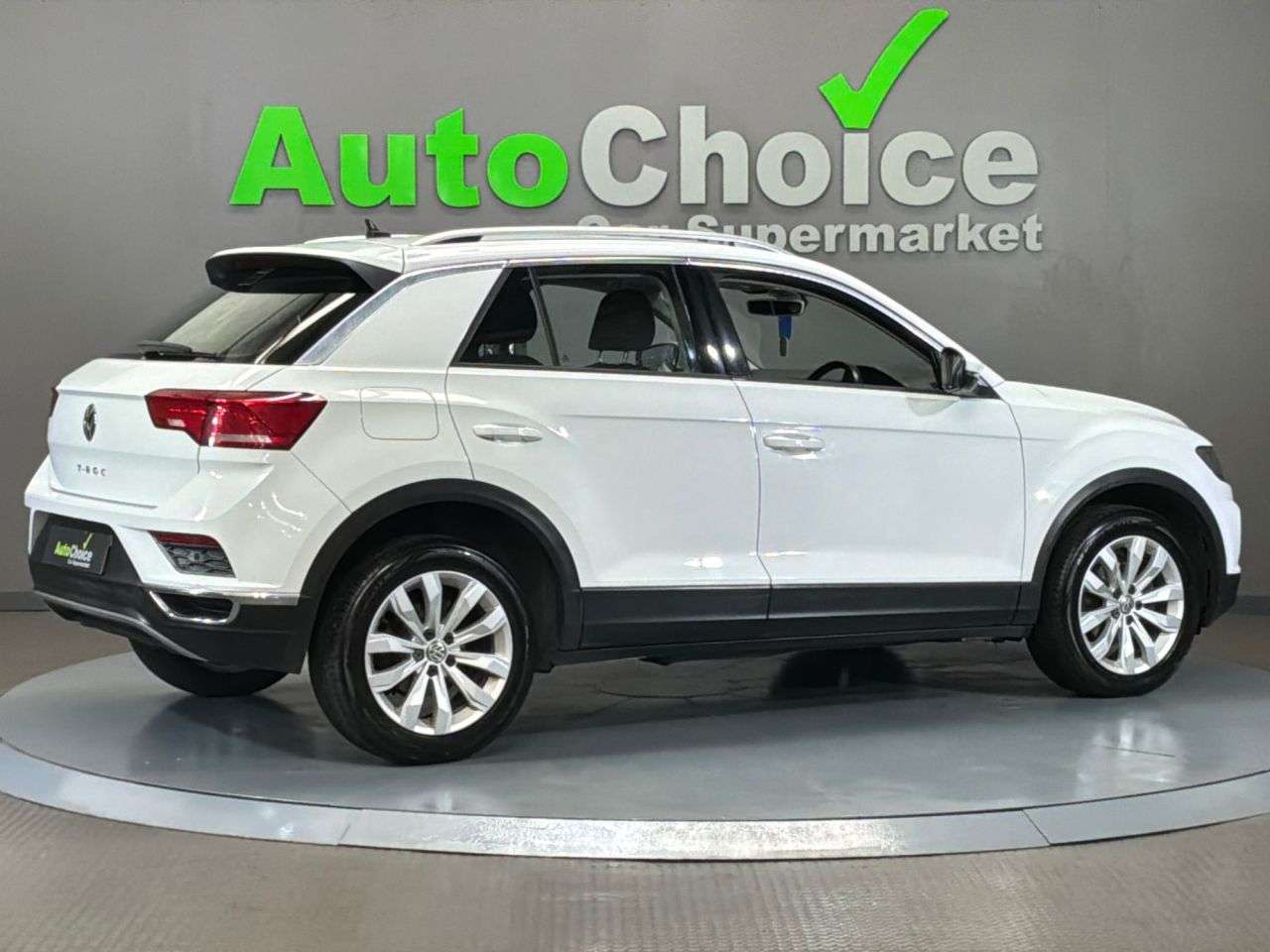 2019 VOLKSWAGEN T-ROC 2019 VOLKSWAGEN T-ROC