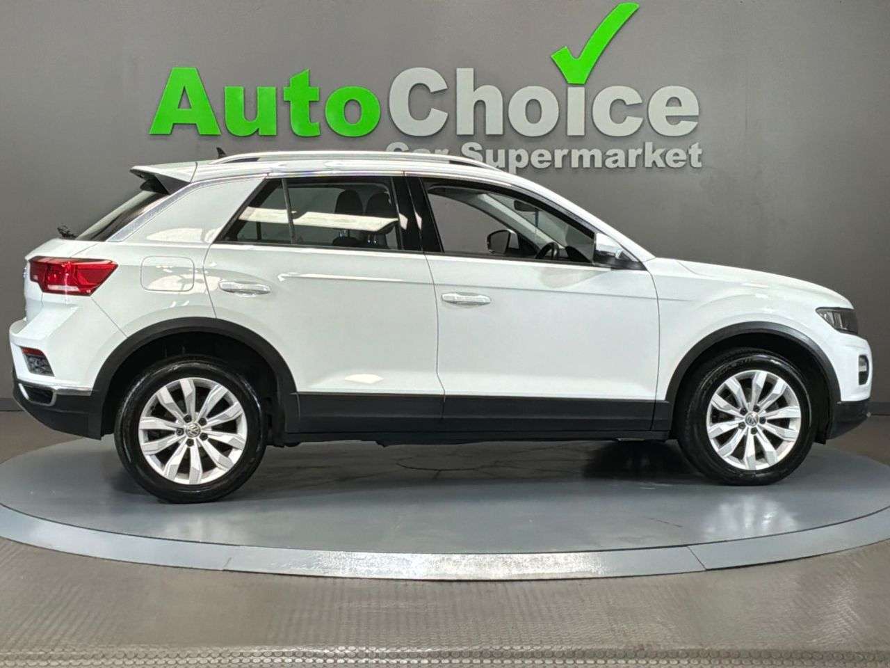 2019 VOLKSWAGEN T-ROC 2019 VOLKSWAGEN T-ROC