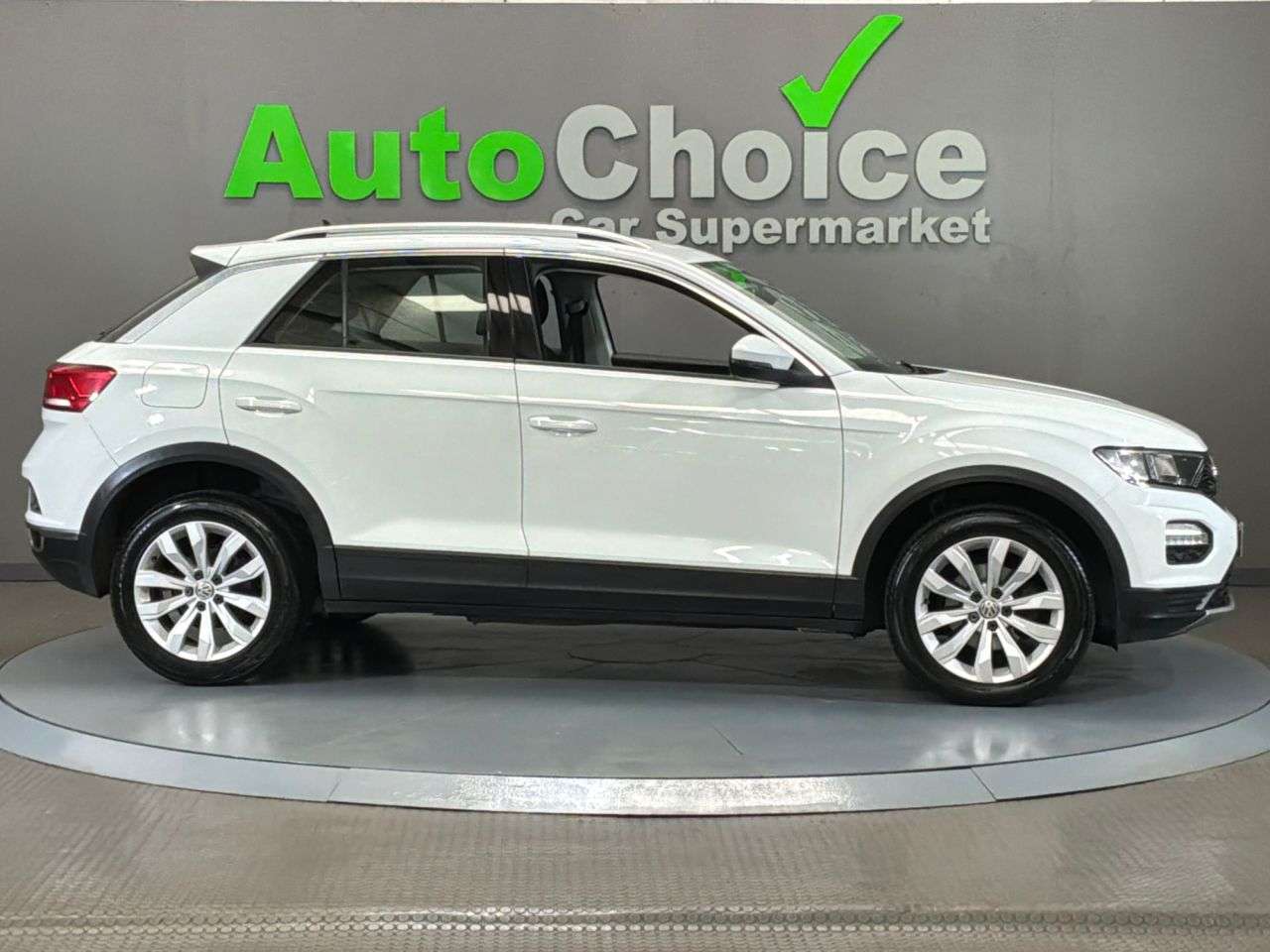 2019 VOLKSWAGEN T-ROC 2019 VOLKSWAGEN T-ROC