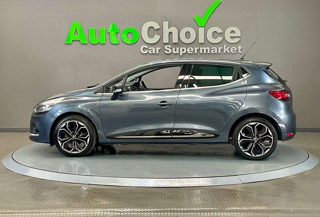 2019 RENAULT CLIO 2019 RENAULT CLIO