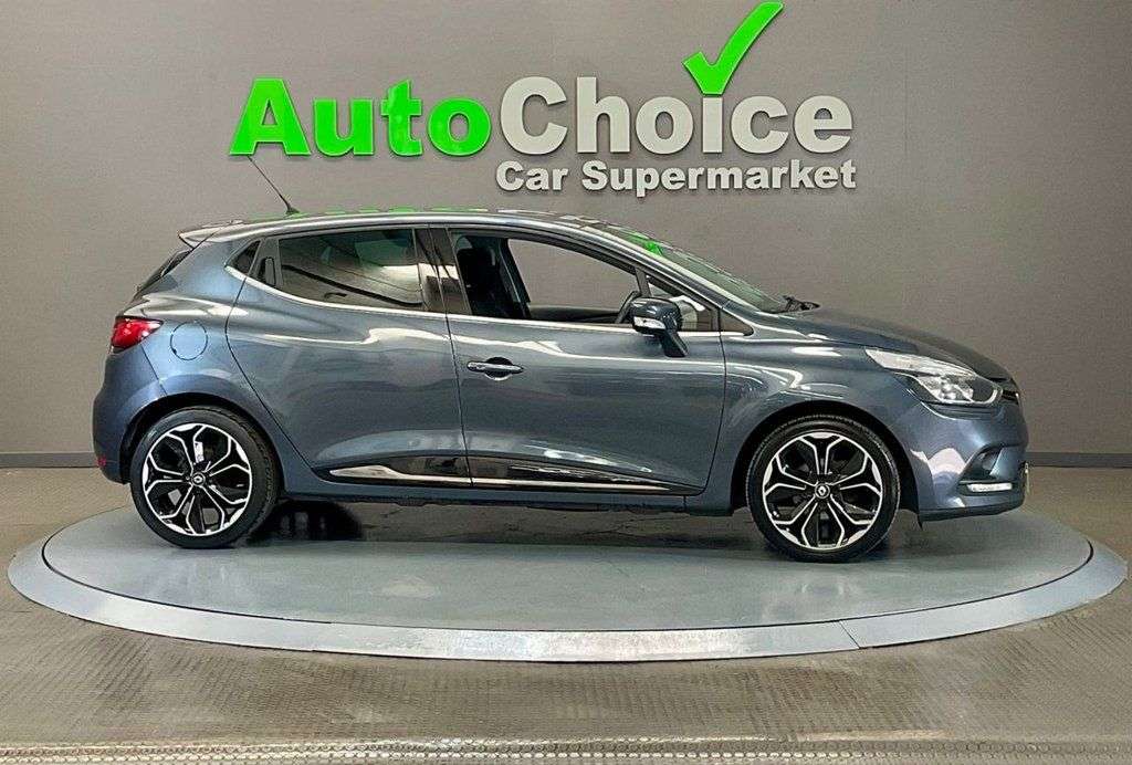 2019 RENAULT CLIO 2019 RENAULT CLIO
