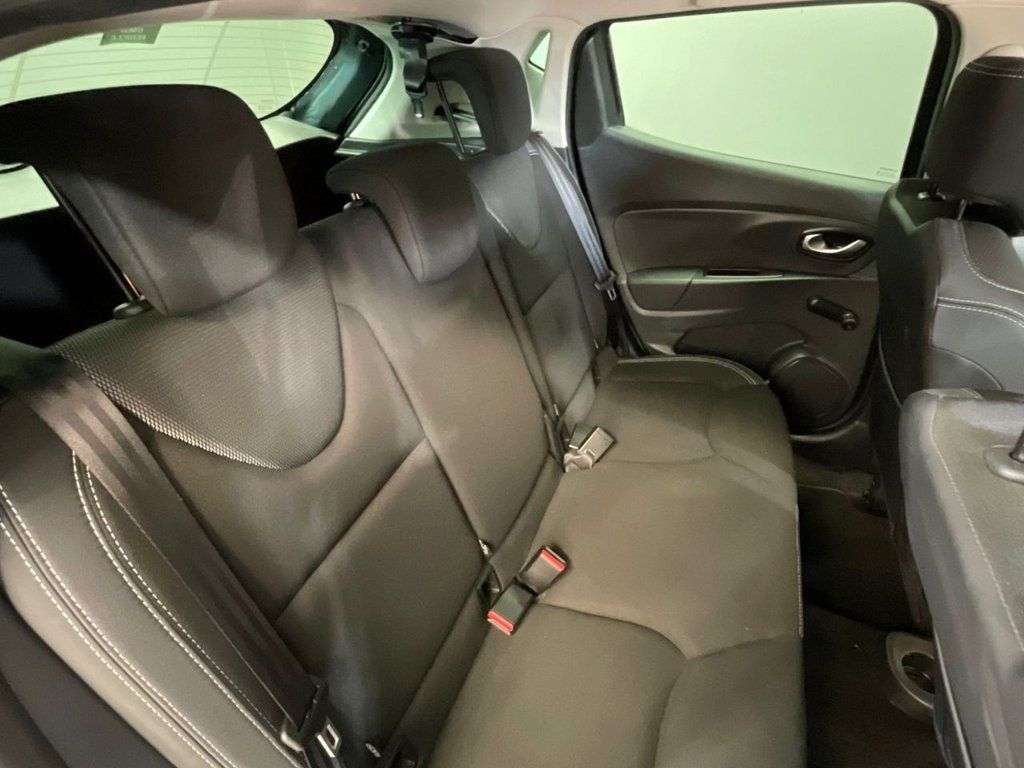 2019 RENAULT CLIO 2019 RENAULT CLIO