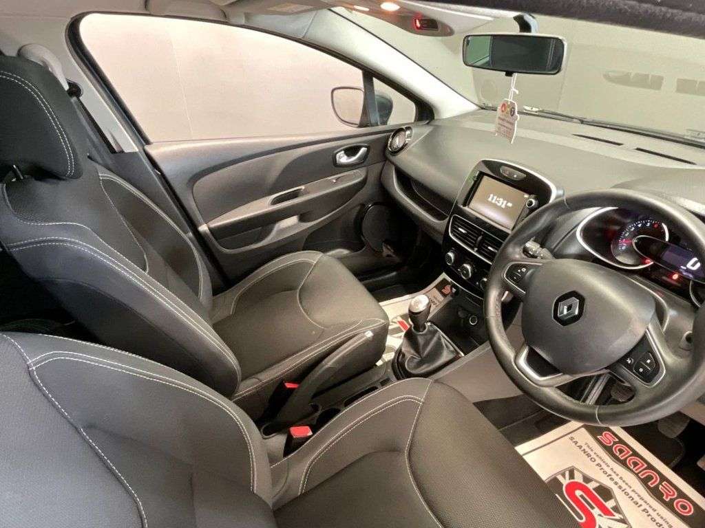 2019 RENAULT CLIO 2019 RENAULT CLIO