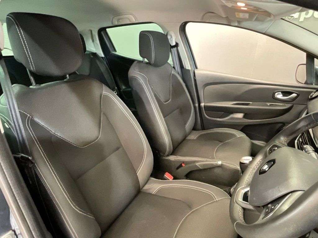 2019 RENAULT CLIO 2019 RENAULT CLIO