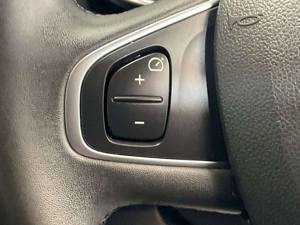 2019 RENAULT CLIO 2019 RENAULT CLIO