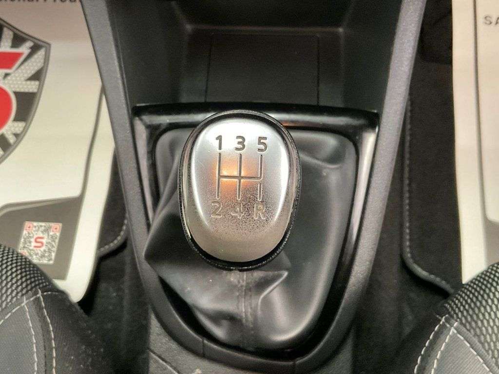 2019 RENAULT CLIO 2019 RENAULT CLIO