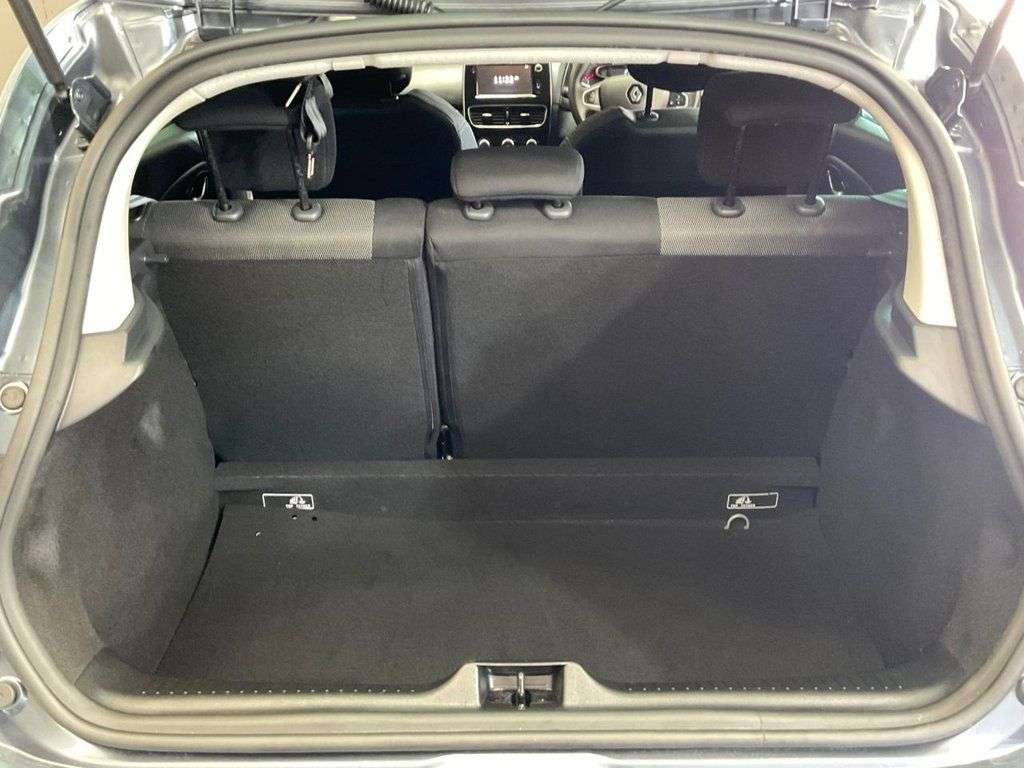 2019 RENAULT CLIO 2019 RENAULT CLIO