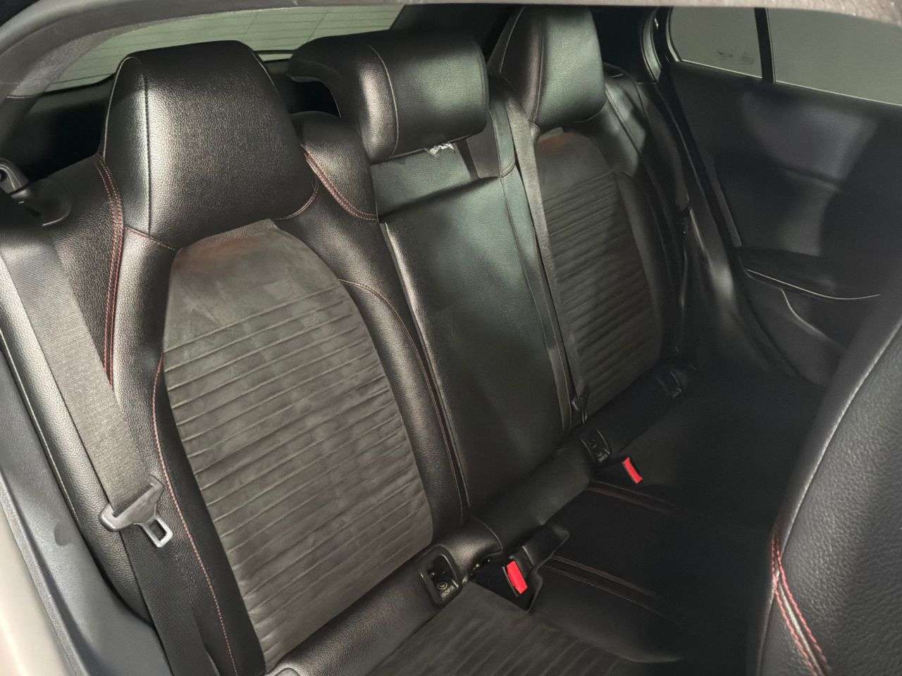 2017 MERCEDES-BENZ 180 2017 MERCEDES-BENZ 180