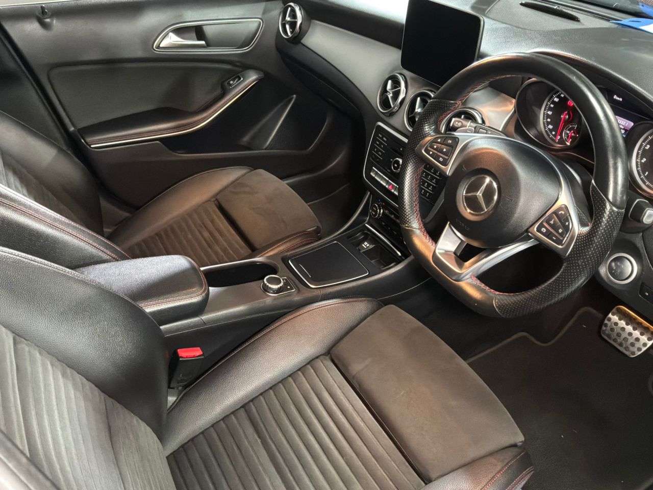 2017 MERCEDES-BENZ 180 2017 MERCEDES-BENZ 180