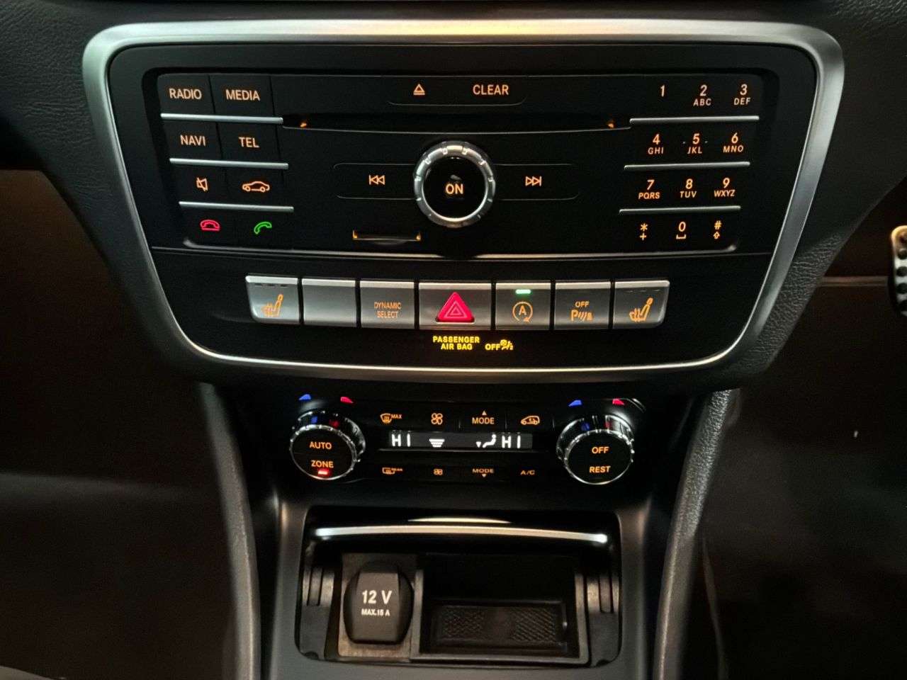 2017 MERCEDES-BENZ 180 2017 MERCEDES-BENZ 180