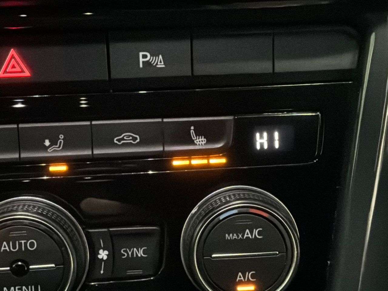 2019 VOLKSWAGEN T-ROC 2019 VOLKSWAGEN T-ROC