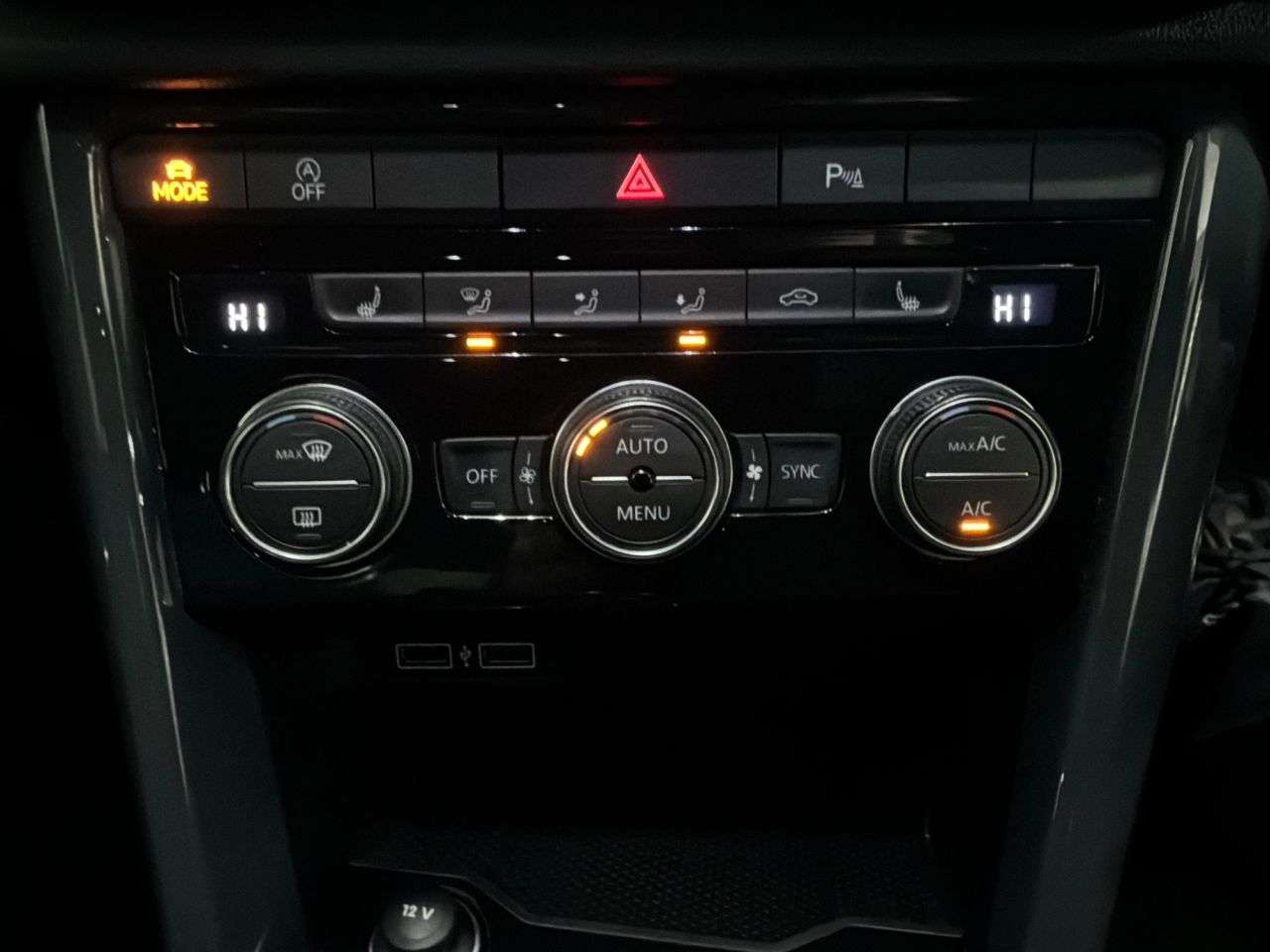 2019 VOLKSWAGEN T-ROC 2019 VOLKSWAGEN T-ROC