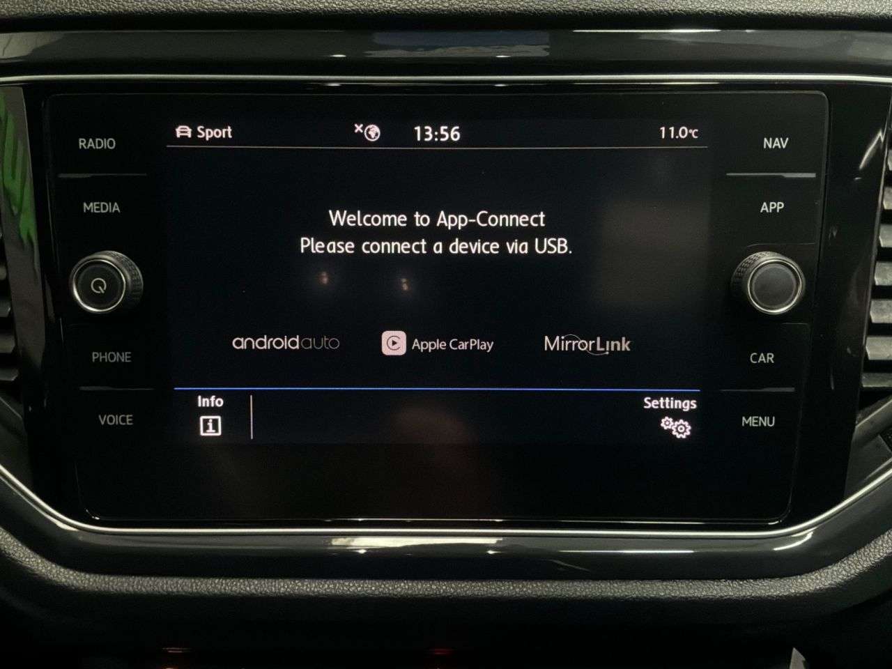 2019 VOLKSWAGEN T-ROC 2019 VOLKSWAGEN T-ROC