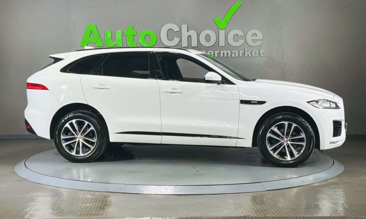 2017 JAGUAR F-PACE 2017 JAGUAR F-PACE