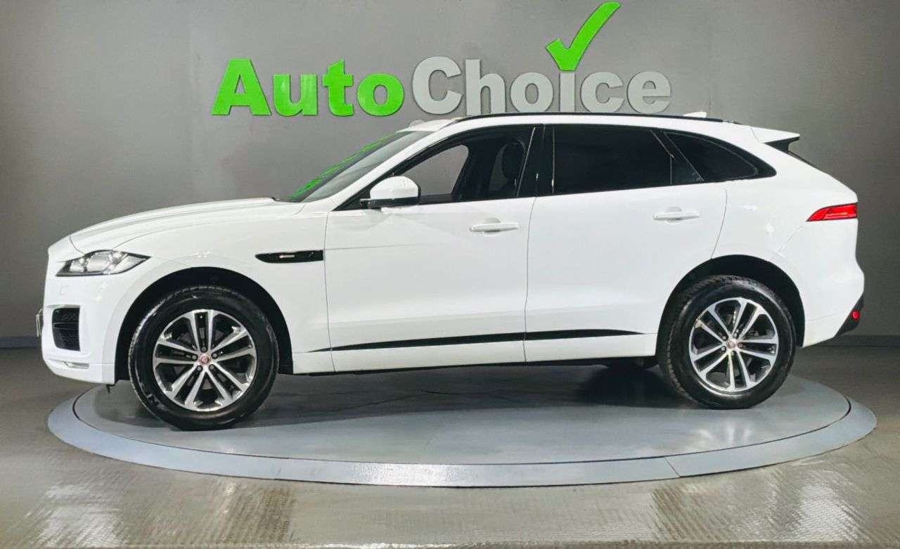 2017 JAGUAR F-PACE 2017 JAGUAR F-PACE
