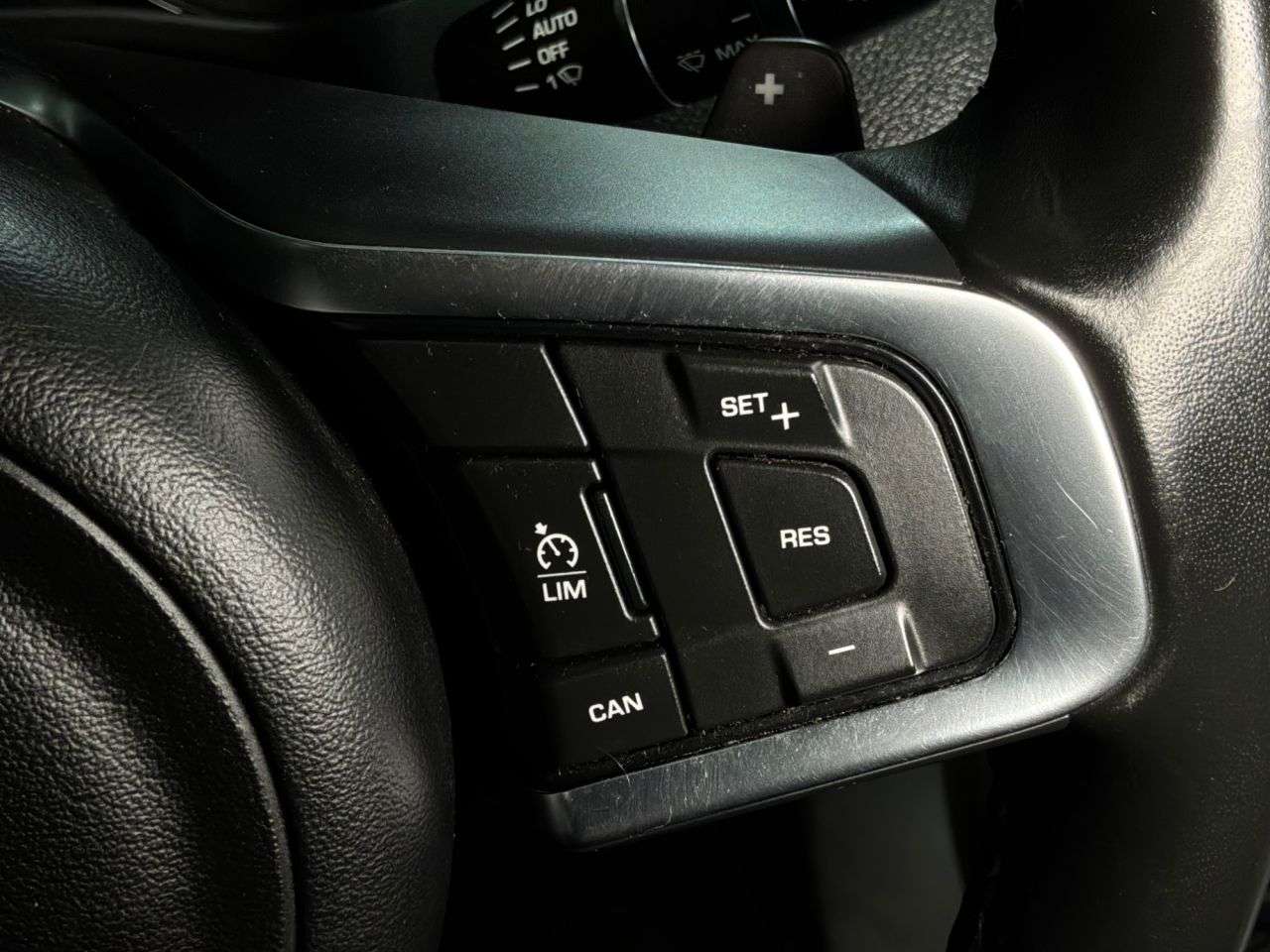 2018 JAGUAR F-PACE 2018 JAGUAR F-PACE