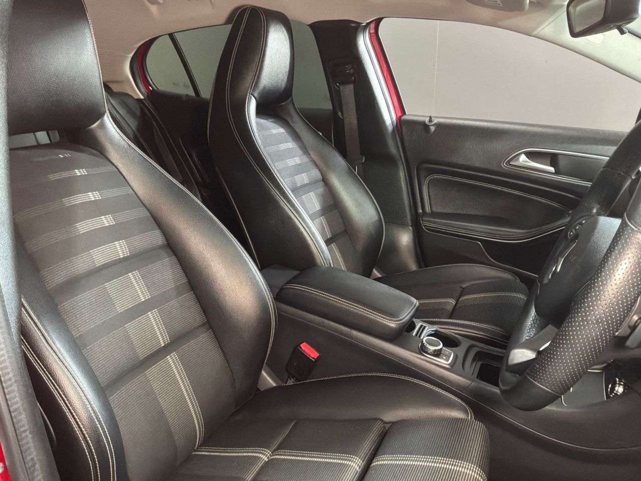 2019 MERCEDES-BENZ 180 2019 MERCEDES-BENZ 180