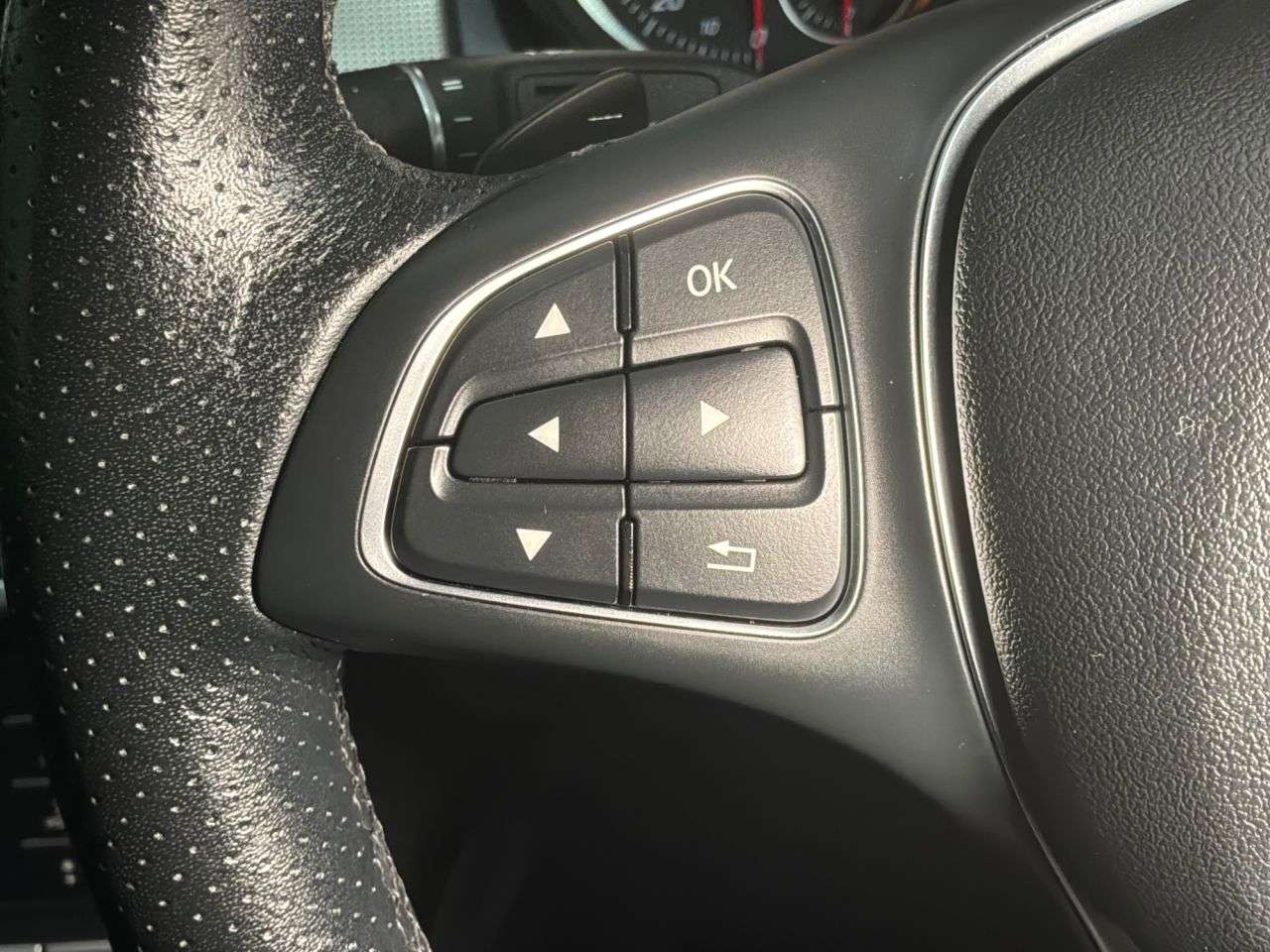 2019 MERCEDES-BENZ 180 2019 MERCEDES-BENZ 180