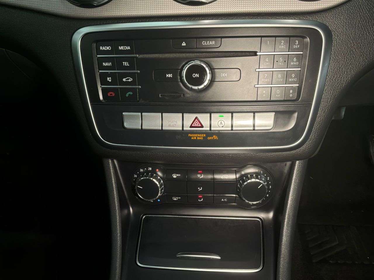 2019 MERCEDES-BENZ 180 2019 MERCEDES-BENZ 180