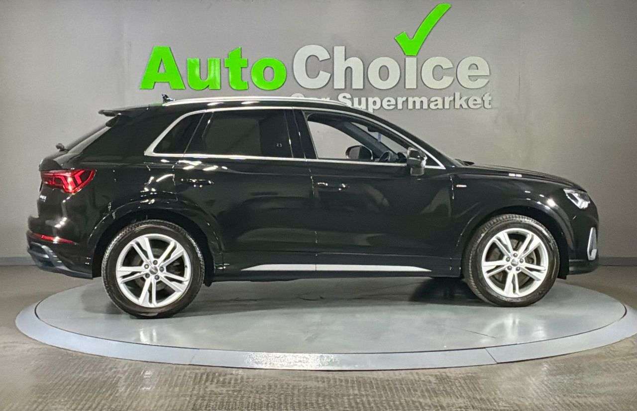 2019 AUDI Q3 2019 AUDI Q3