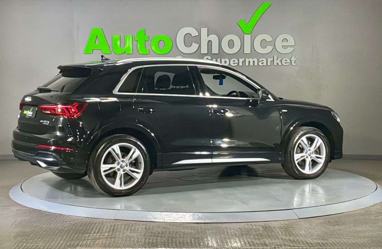 2019 AUDI Q3 2019 AUDI Q3