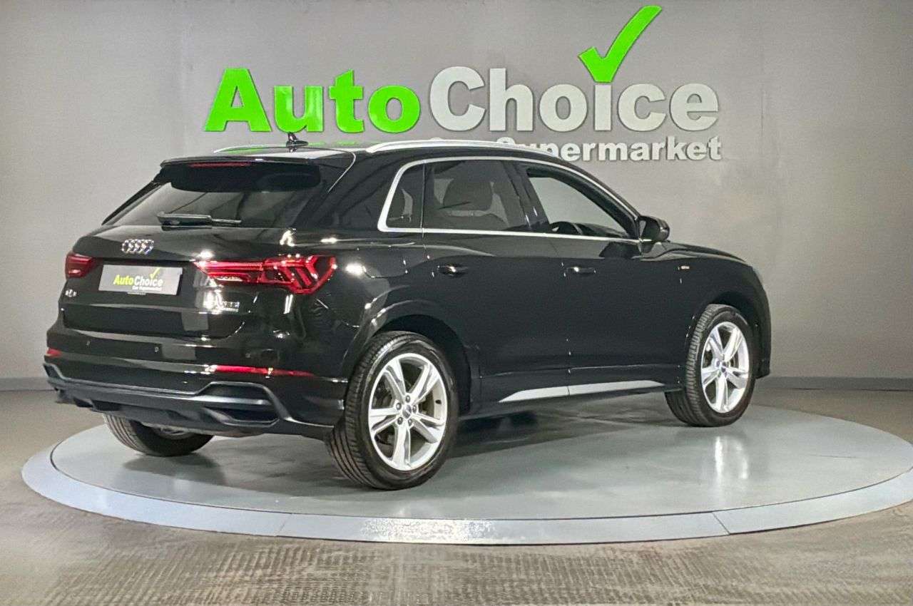 2019 AUDI Q3 2019 AUDI Q3