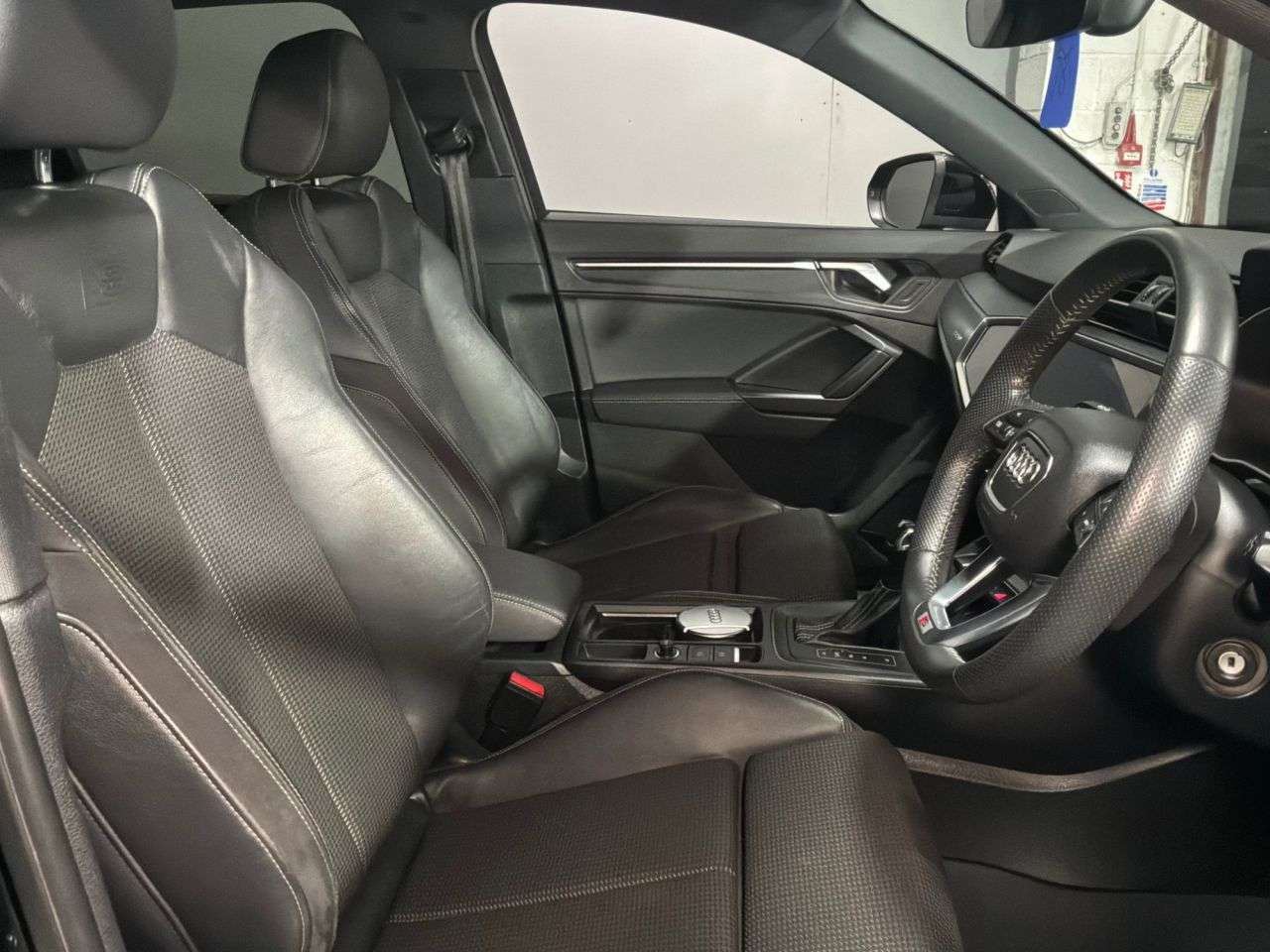 2019 AUDI Q3 2019 AUDI Q3