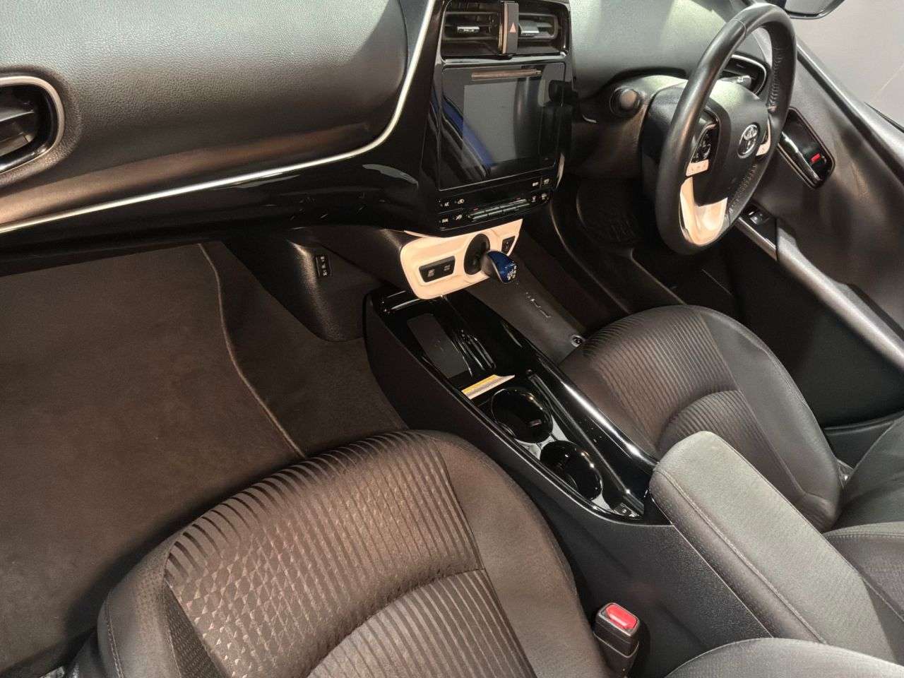 2018 TOYOTA PRIUS 2018 TOYOTA PRIUS