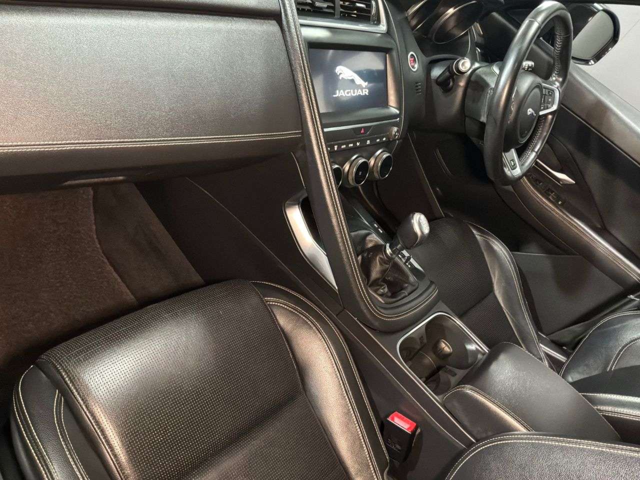 2019 JAGUAR E-PACE 2019 JAGUAR E-PACE