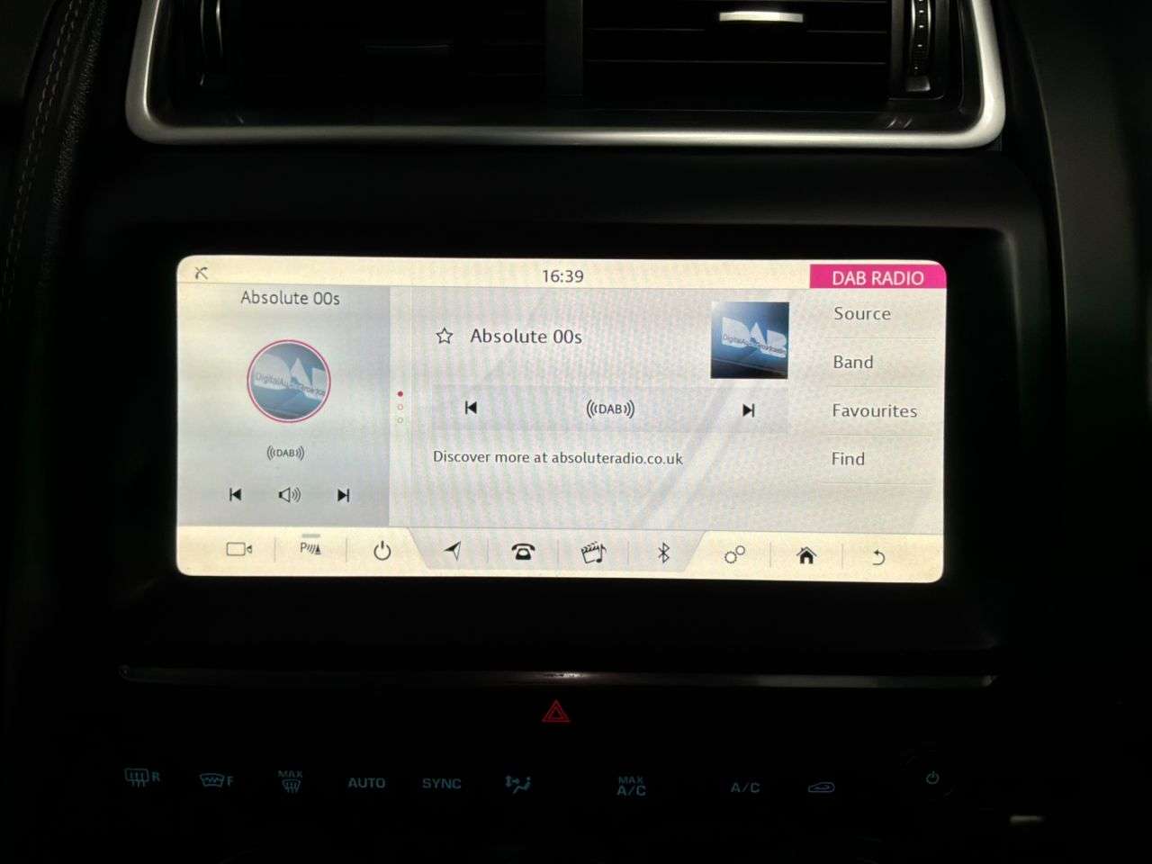 2019 JAGUAR E-PACE 2019 JAGUAR E-PACE