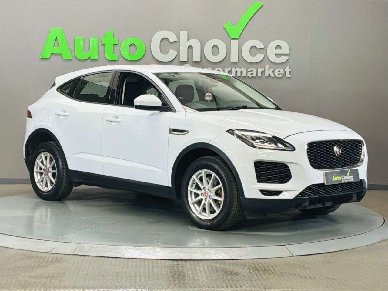 A 2018 JAGUAR E-PACE 2.0 D150 SUV 5dr Diesel Manual AWD Euro 6 (s/s) (150 ps) in Blackburn *ULEZ A 2018 JAGUAR E-PACE 2.0 D150 SUV 5dr Diesel Manual AWD Euro 6 (s/s) (150 ps) in Blackburn *ULEZ