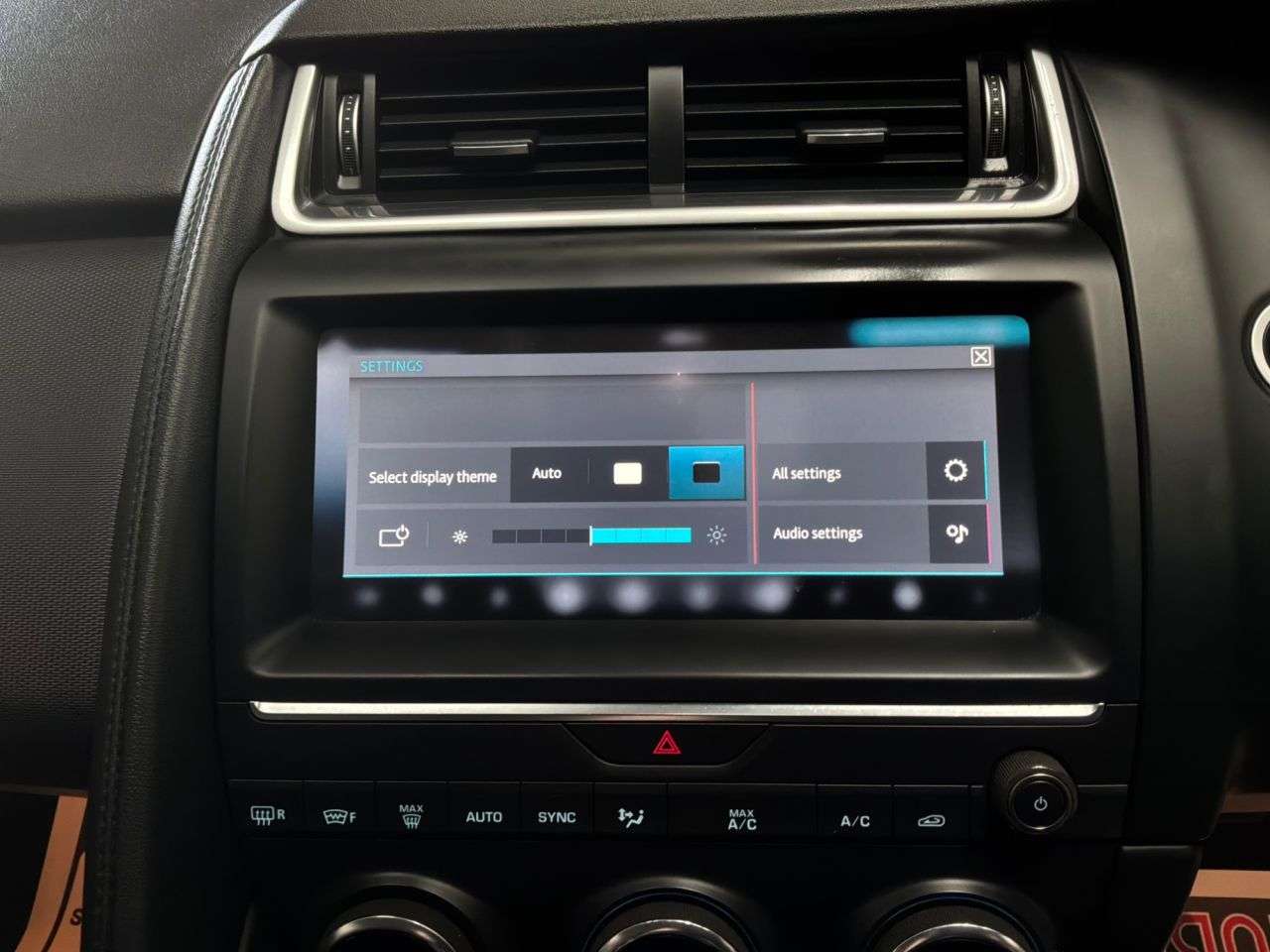 2018 JAGUAR E-PACE 2018 JAGUAR E-PACE