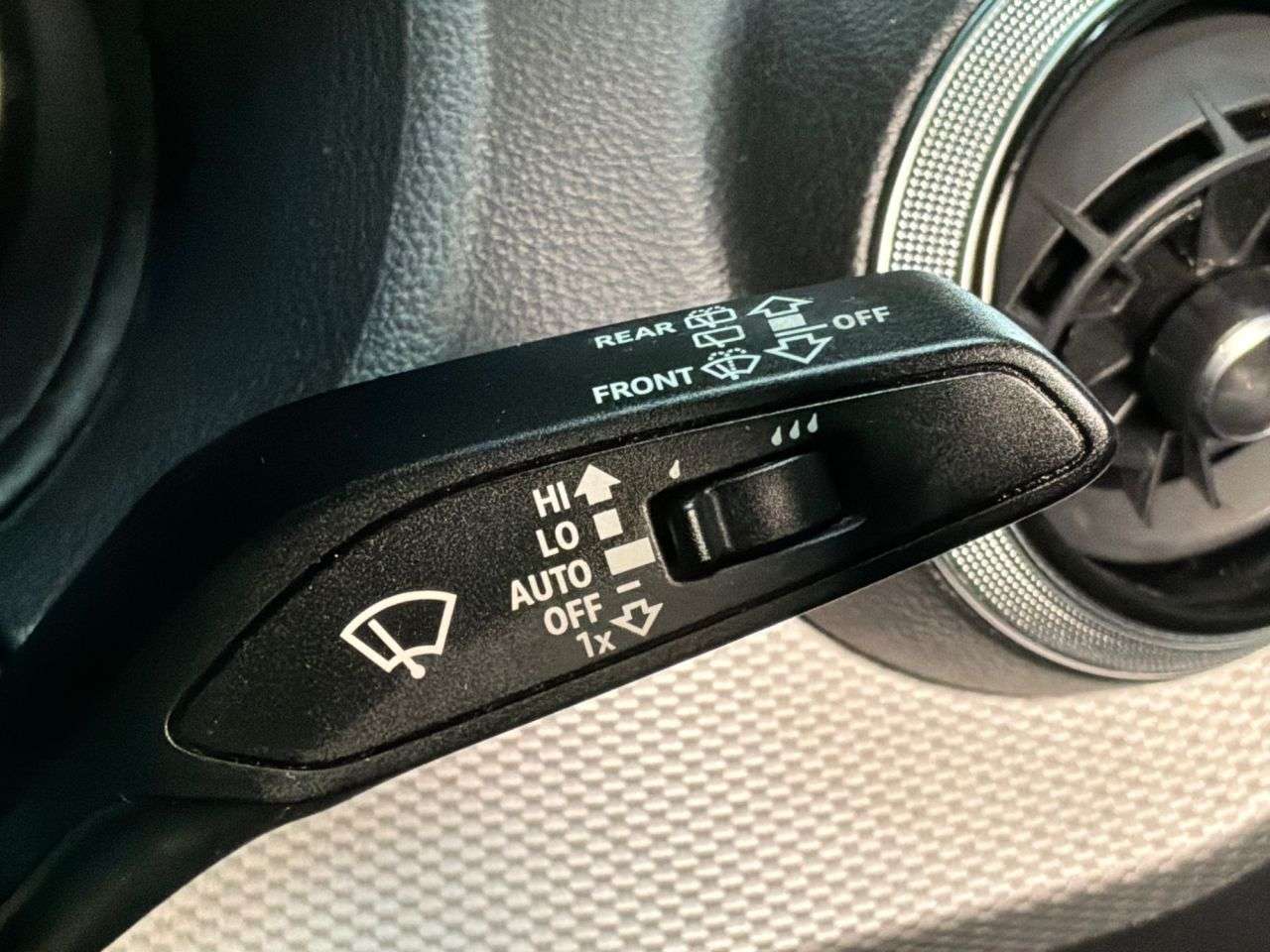 2021 AUDI Q2 2021 AUDI Q2