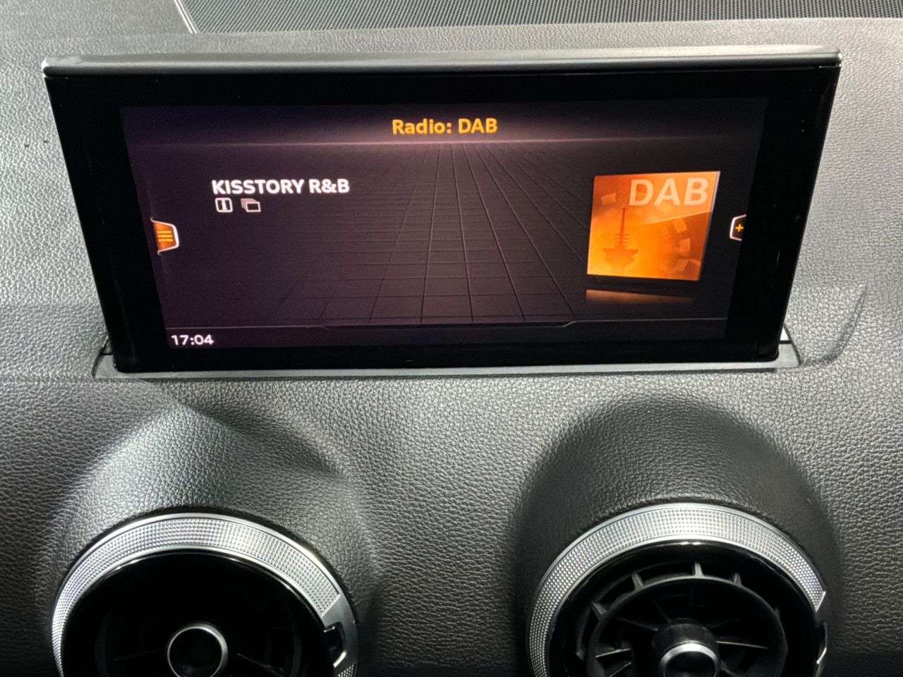 2021 AUDI Q2 2021 AUDI Q2