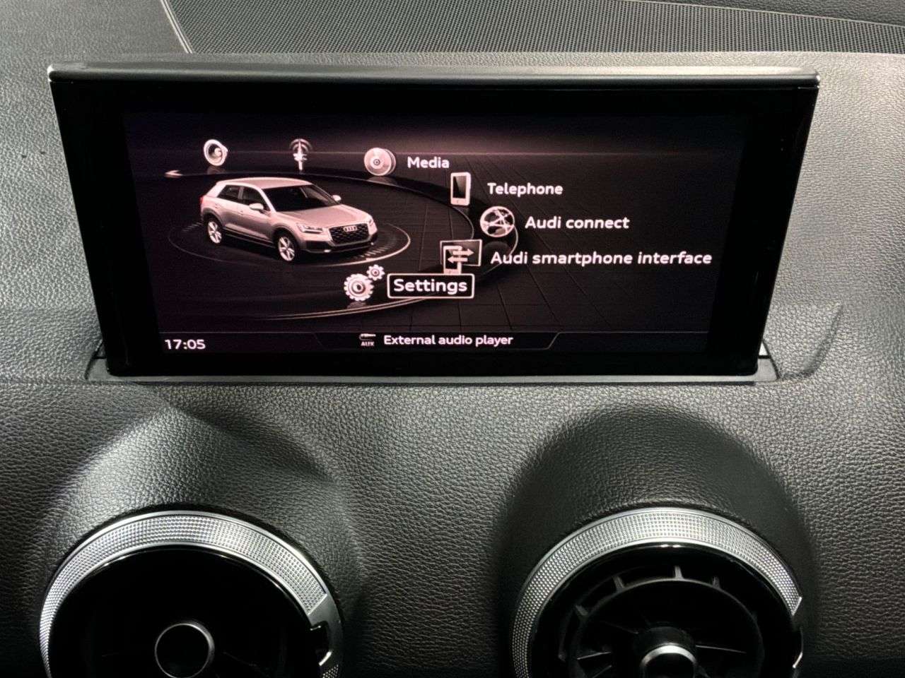 2021 AUDI Q2 2021 AUDI Q2