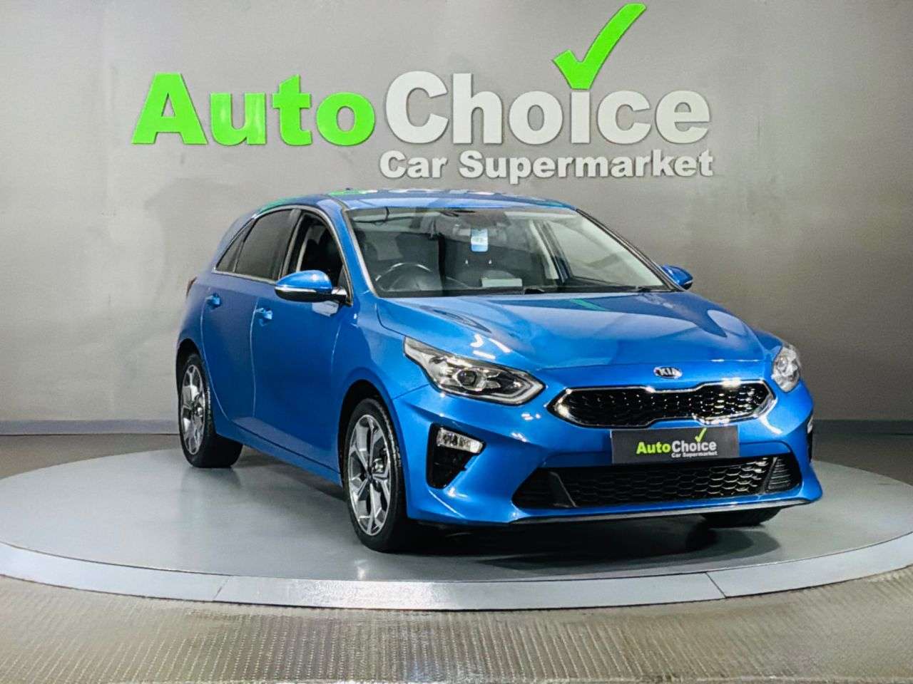 A 2019 KIA CEED 1.4 T-GDi Blue Edition Hatchback 5dr Petrol Manual Euro 6 (s/s) (138 bhp) * A 2019 KIA CEED 1.4 T-GDi Blue Edition Hatchback 5dr Petrol Manual Euro 6 (s/s) (138 bhp) *