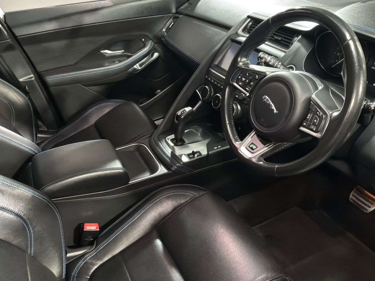 2018 JAGUAR E-PACE 2018 JAGUAR E-PACE