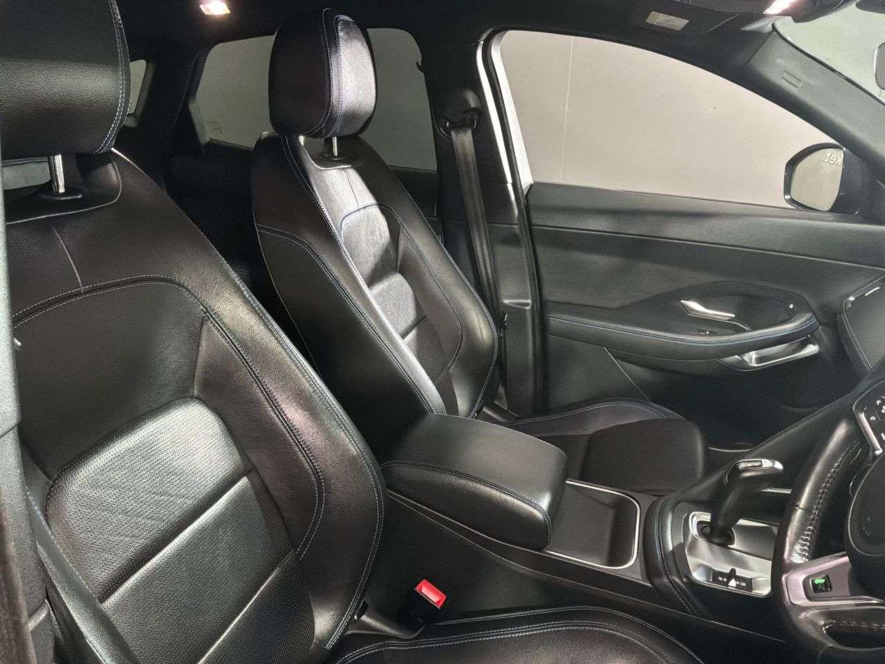 2018 JAGUAR E-PACE 2018 JAGUAR E-PACE