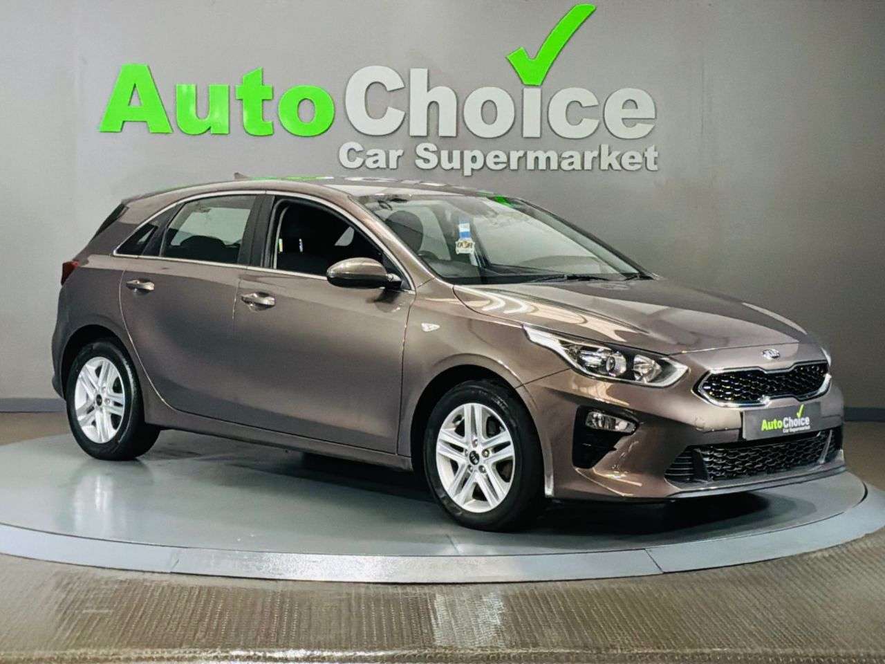 A 2021 KIA CEED 1.6 CRDi MHEV 2 Hatchback 5dr Diesel Hybrid Manual Euro 6 (s/s) (134 bhp) 1 A 2021 KIA CEED 1.6 CRDi MHEV 2 Hatchback 5dr Diesel Hybrid Manual Euro 6 (s/s) (134 bhp) 1