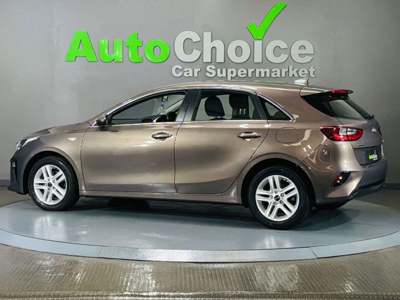 2021 KIA CEED 2021 KIA CEED